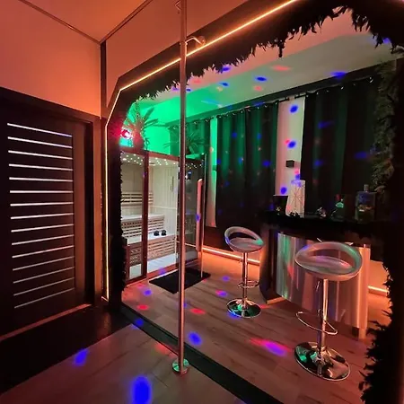 Aux 3 Univers 韦尔维耶
